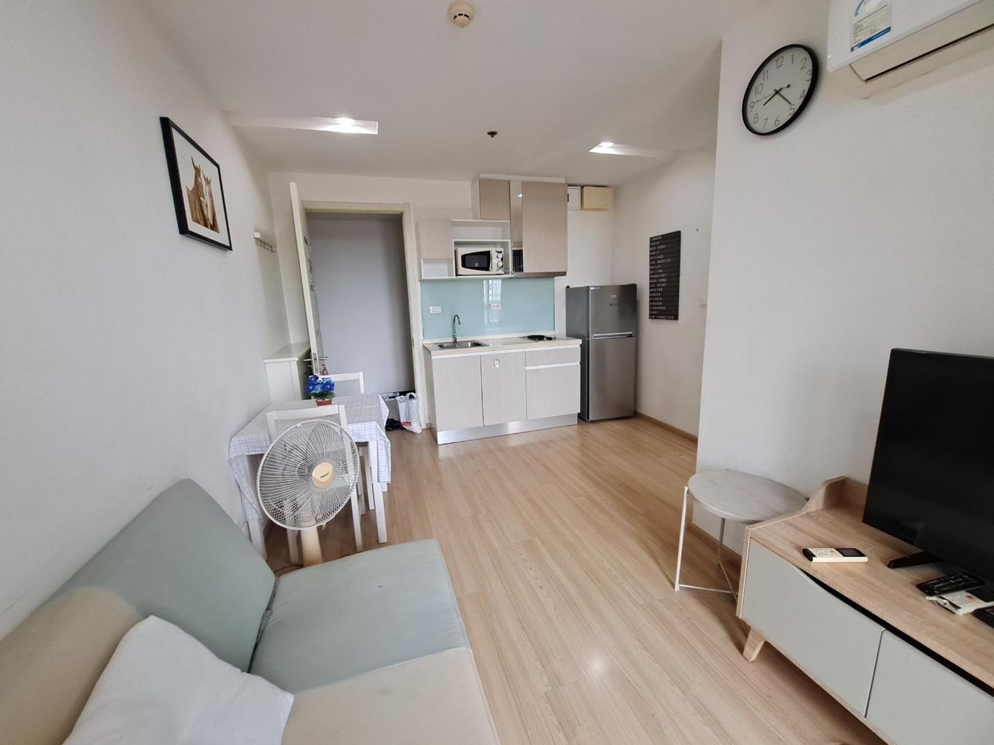 Condo In Bangkok With Swimming Pool Near Malls And Train Extérieur photo